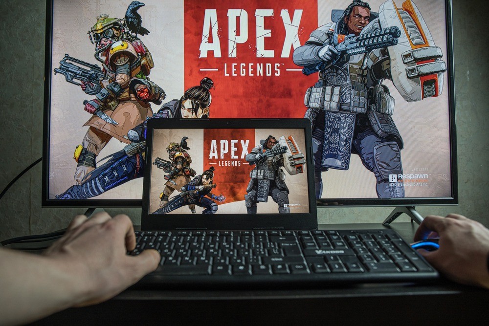 Dominating From a Distance—6 Pro Tips for Sniping in Apex Legends